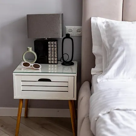 Avangard Kulisha 16 アパート リヴィウ