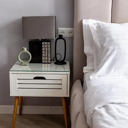 Avangard Kulisha 16 アパート