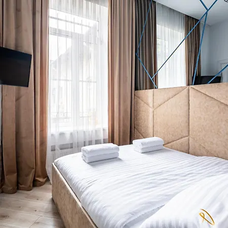 アパート Avangard Kulisha 16