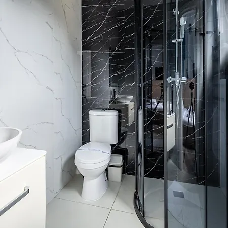 Apartament Avangard Kulisha 16 *