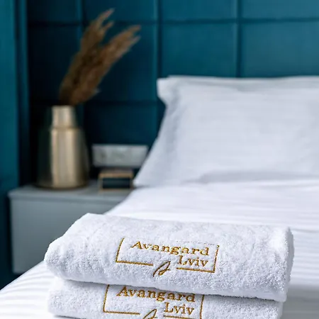 アパート Avangard Kulisha 16 リヴィウ