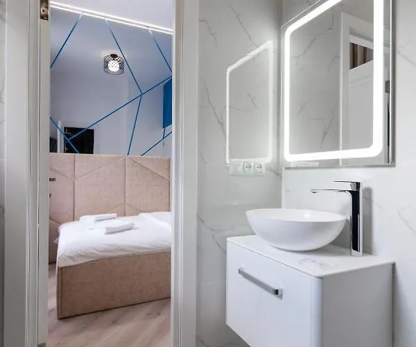 Avangard Kulisha 16 *