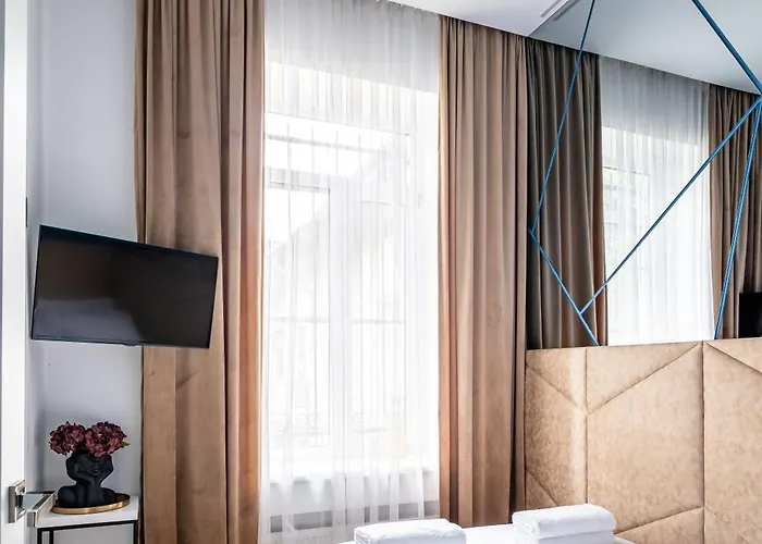 Avangard Kulisha 16 *