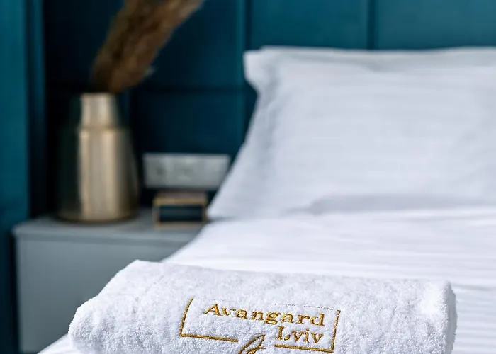 דירה Avangard Kulisha 16 לבוב