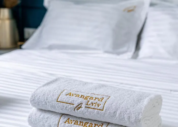 דירה Avangard Kulisha 16 לבוב